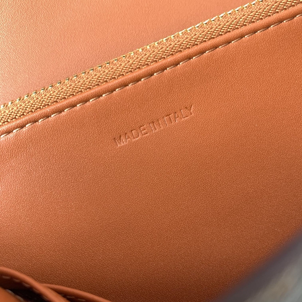 超激安ブランド財布偽物角部分ディテール